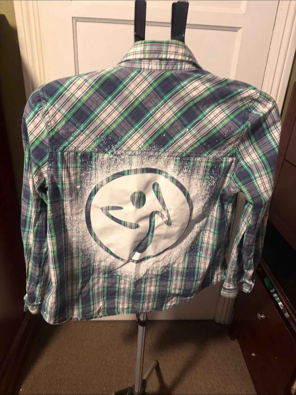 Zumba Fitness Plaid Button-Up Shirt in Green, Blue, White